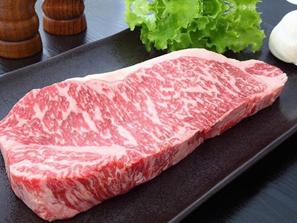 Trước khi chạm đáy 4 năm, thịt bò Wagyu đắt cỡ nào?