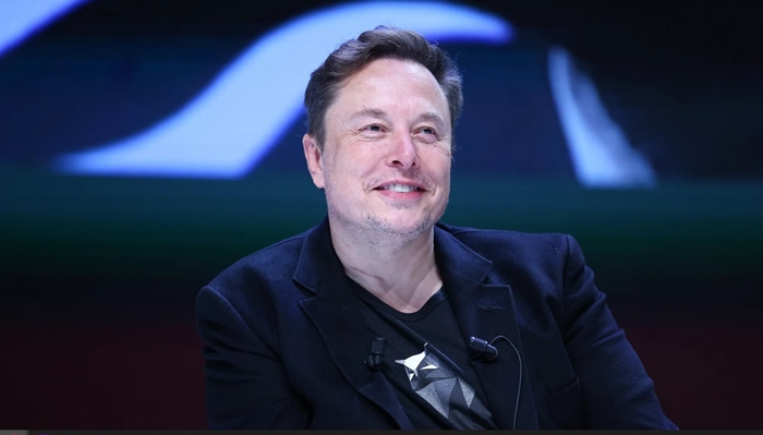 Lộ quá khứ “dưới mức nghèo khổ” của tỷ phú Elon Musk