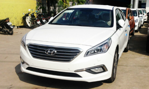 Hyundai Sonata 2015 có mặt tại Sài Gòn, lộ giá bán