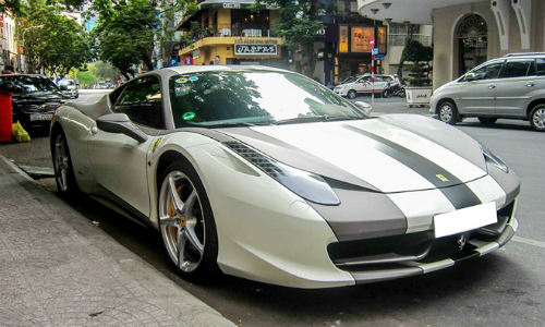 Ferrari 458 Italia độc nhất VN của chủ tập đoàn cà phê