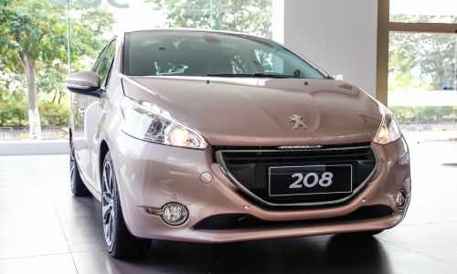 Soi kỹ Peugeot 208 giá 948 triệu đồng tại Việt Nam