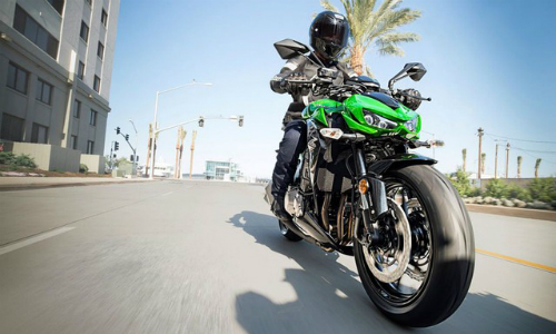 Siêu mô tô Kawasaki Z1000 2015 vừa về Việt Nam