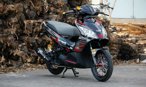 Honda Air Blade độ khủng của biker Bình Dương