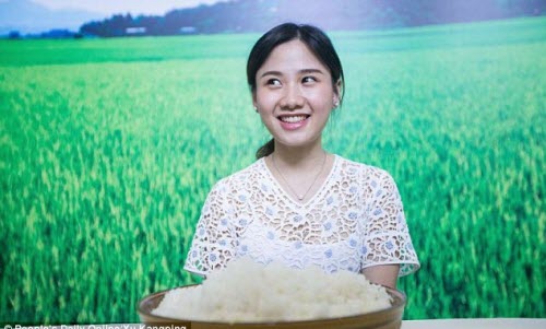 Hé lộ danh tính gái xinh “ăn thùng uống vại” gây sốc