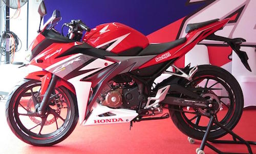 Honda CBR150R 2016 giá chỉ 53,8 triệu đồng có gì hot?