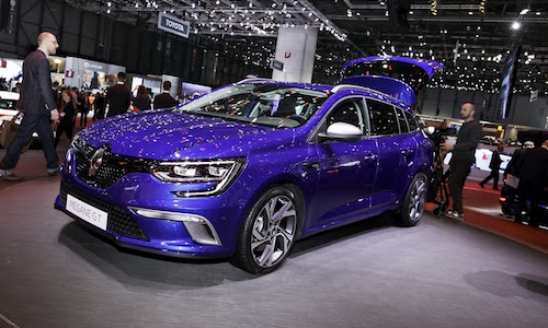 Hatchback “siêu tiện dụng” Renault Megane Sport Tourer