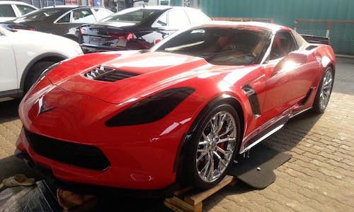 “Đập thùng" siêu xe cơ bắp Chevrolet Corvette Z06 tại VN