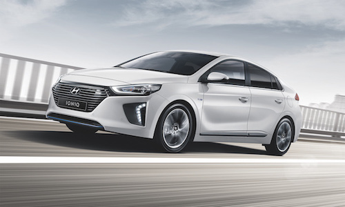 Hyundai nhận giải thưởng tại Đức nhờ “xe xanh” IONIQ