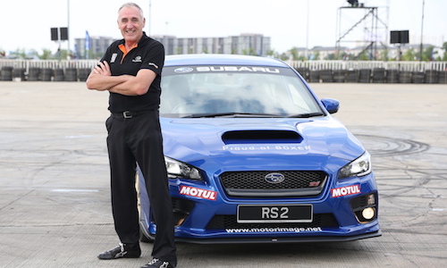 Stunter Russ Swift sắp “làm xiếc” với xe Subaru tại Hà Nội