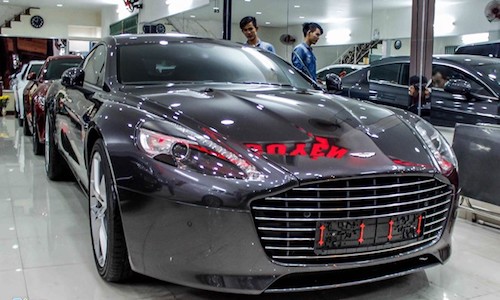 Siêu xe 4 chỗ Aston Martin Rapide S đầu tiên tại VN