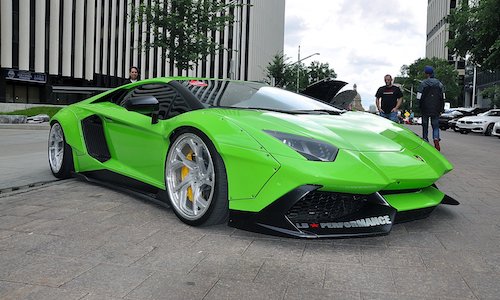 Siêu xe Lamborghini Aventador độ ngoại thất “đỉnh” 