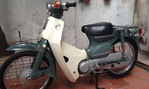 Honda Cub 81 “kim vàng giọt lệ” như mới tại Hà thành