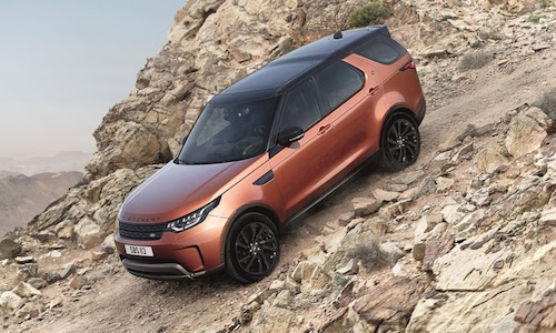 "Soi" SUV 7 chỗ Land Rover Discovery giá 1,11 tỷ