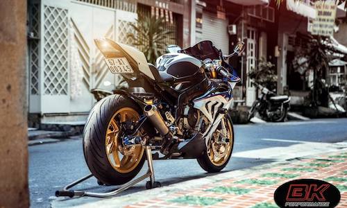 Dân chơi Việt chi hàng trăm triệu "độ" môtô BMW S1000RR