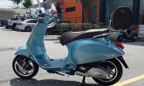 Vespa Primavera bản kỷ niệm 70 năm giá 94 triệu đồng