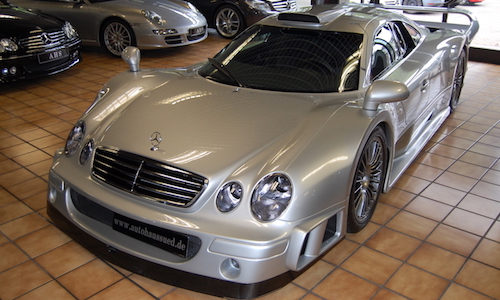 Soi siêu xe Mercedes CLK GTR “khủng nhất" hơn 60 tỷ