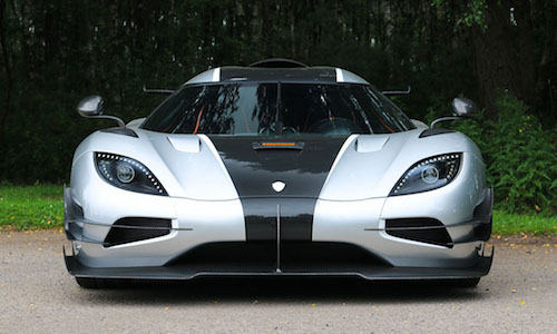 Siêu xe “hàng khủng” Koienigsegg One:1 đầu tiên giá 136 tỷ