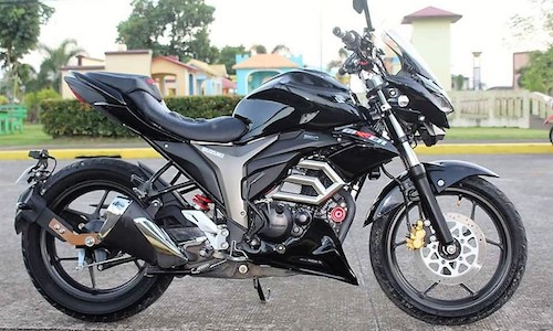 Suzuki Gixxer 155 giá 26 triệu "lột xác" siêu môtô