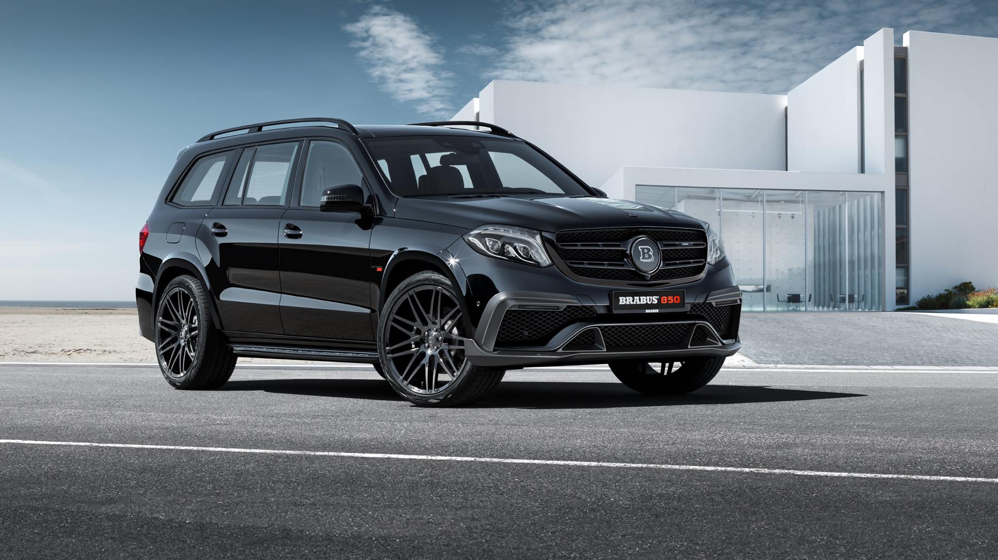 Mercedes GLS-Class mạnh hơn cả siêu xe Lamborghini 