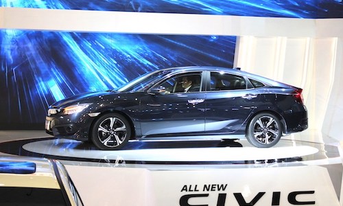 Honda Civic 2017 “chốt giá” 950 triệu tại Việt Nam