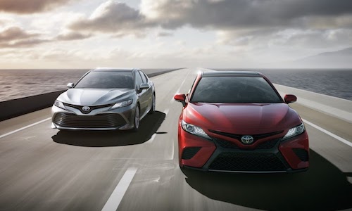 Toyota Camry 2018 “lột xác” với thiết kế hoàn toàn mới