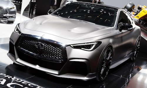 Xe xanh hạng sang Infiniti Q60 Black S công nghệ F1