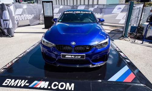 BMW tặng siêu xe M4 CS cho tay đua MotoGP 2017