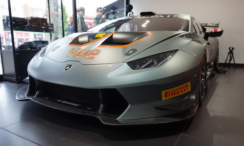 Lamborghini Huracan bản đua “siêu khủng” giá chỉ 5,8 tỷ