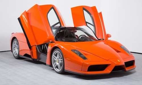 Siêu xe Ferrari Enzo màu cam độc nhất “chốt giá” 84 tỷ