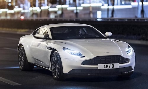 Siêu xe Aston Martin DB11 máy Mercedes “giá rẻ” 4,52 tỷ