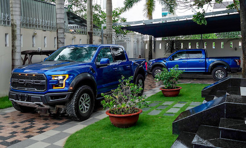 Dân chơi Sài Gòn "tậu" bán tải Ford F-150 Raptor giá 4 tỷ 