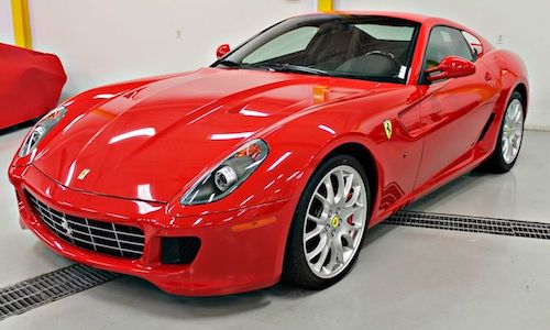 Siêu xe Ferrari 599 GTB số sàn “thét giá” 15 tỷ đồng