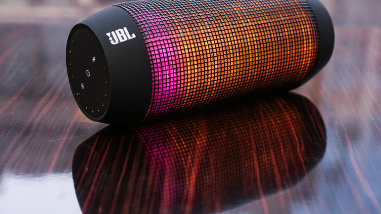 Mở hộp loa di động JBL Pulse 2 sắc màu âm thanh