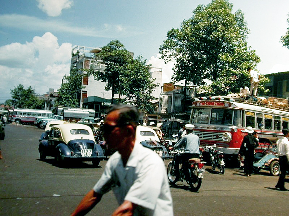 Sài Gòn năm 1966 trong ảnh của sĩ quan hải quân Mỹ