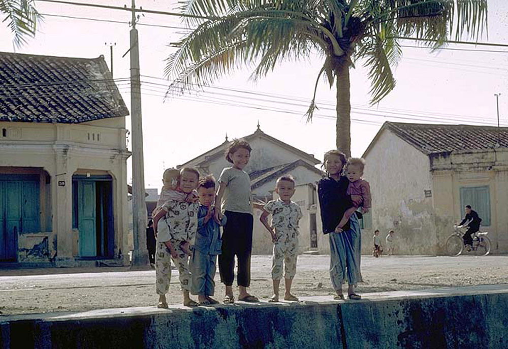 Ảnh đời thường tuyệt đẹp ở Phan Thiết năm 1968