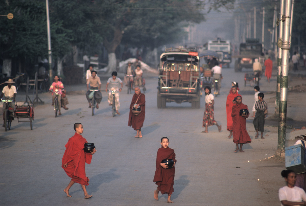 Cuộc sống đầy sắc màu ở Myanmar thập niên 1970 - 1990 (2)