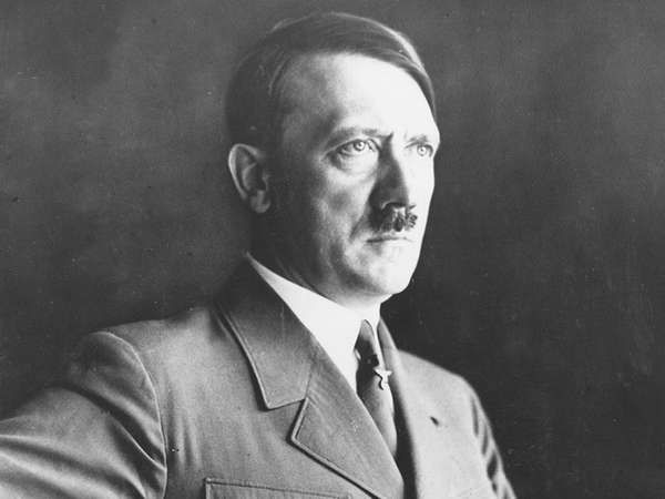 Giật mình sự hoang tưởng của Hitler qua nhật ký của viên tướng Đức