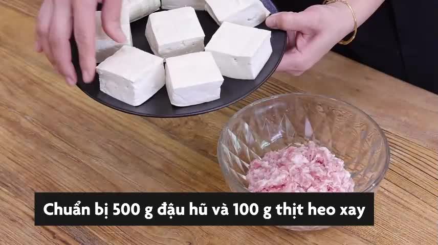 Món đậu hũ nhồi thịt sốt cà chua dễ làm