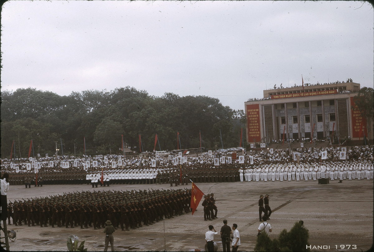 Ảnh hiếm hoi về cuộc duyệt binh đặc biệt ở Hà Nội năm 1973