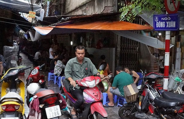 “Thiên đường ăn uống” giá bèo, náo nhiệt nhất Hà Nội