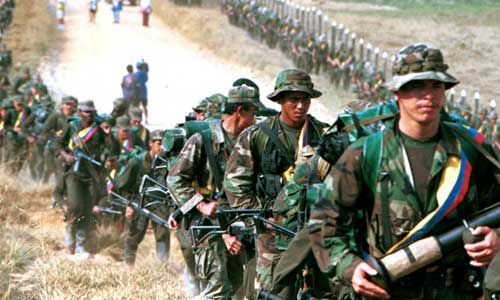 Giao tranh giữa FARC và quân chính phủ Colombia qua ảnh