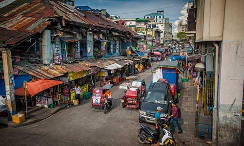 Chùm ảnh lột tả chênh lệch giàu-nghèo ở Manila