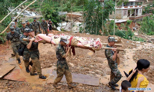 Chùm ảnh công tác cứu hộ sau siêu bão Meranti