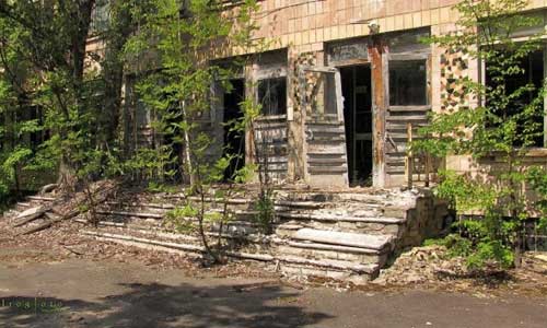 Ảnh: Thị trấn Pripyat 30 năm sau thảm họa hạt nhân Chernobyl