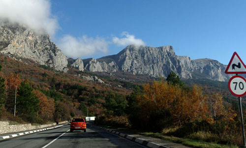 Cảnh sắc cuối thu say lòng người ở Crimea