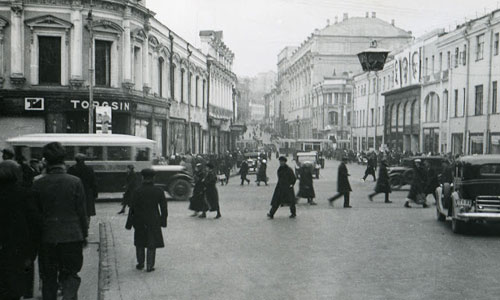 Hình ảnh đường phố Moscow thời Liên Xô năm 1935