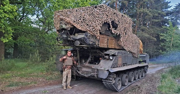 Hé lộ hình ảnh tên lửa phòng không "quái vật Frankenstein" của Ukraine