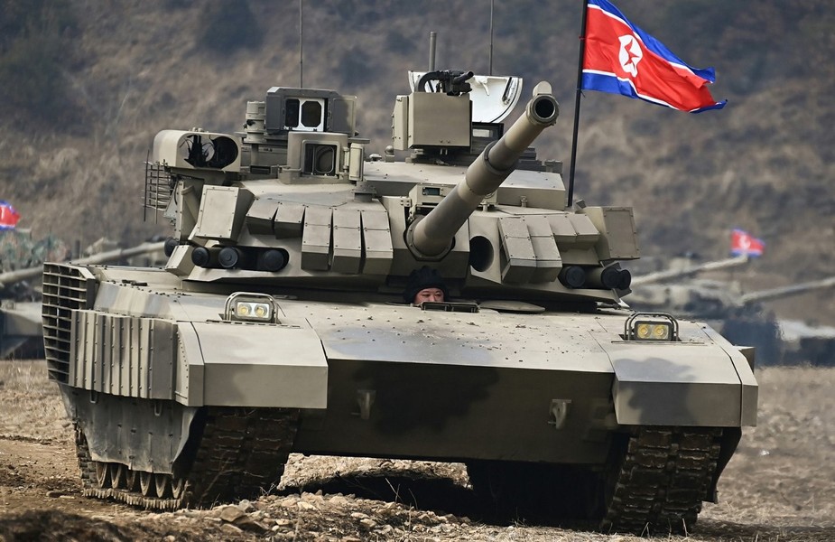 Xe tăng Cheonma-2 'Armata Triều Tiên' dễ đánh bại Abrams và Leopard 2?