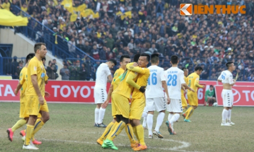 Thanh Hóa 3-0 Hà Nội T&T: Mở màn V.League hoành tráng