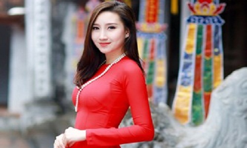 Nữ sinh người Lào gốc Việt là hot girl trường Ngoại giao